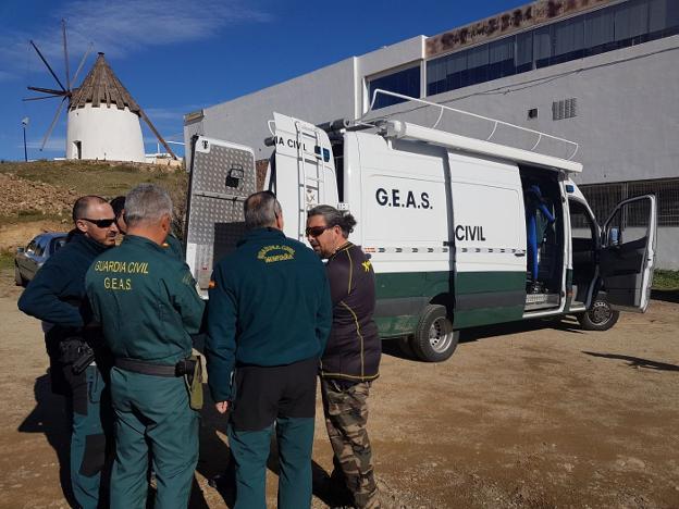 La camiseta con ADN de Gabriel se convierte en el único hilo de esperanza
