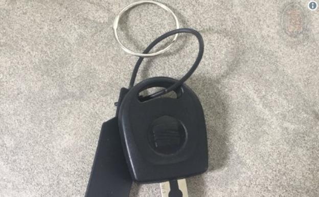 Buscan al dueño de esta llave de un SEAT en Granada. ¿Lo conoces?