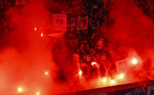 Siete ultras del PSG, sancionados sin entrar a los estadios por las bengalas