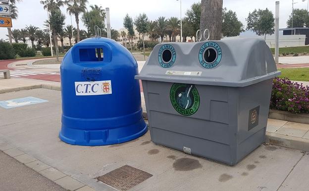 Ana Julia arrojó la ropa del pequeño Gabriel a un contenedor de vídrio situado en Retamar