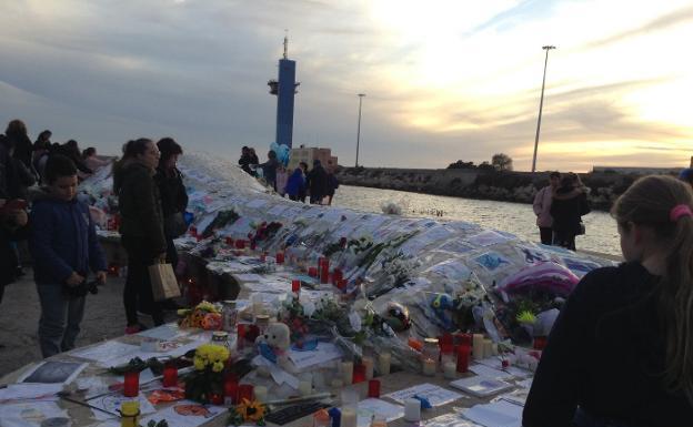 "No te olvidamos": el emotivo homenaje de la Guardia Civil al pequeño Gabriel