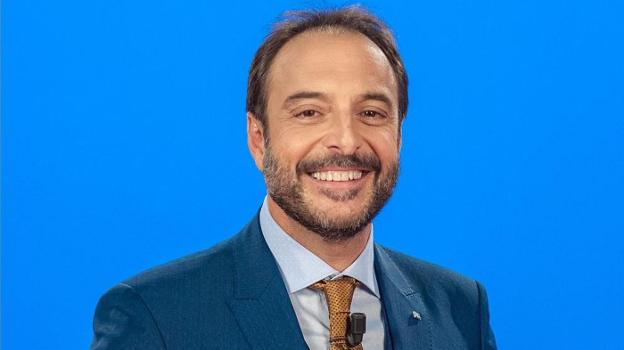 El desconocido presentador que veremos por las noches en Antena 3