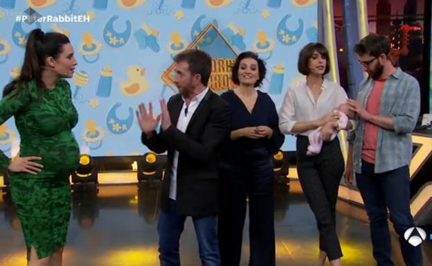 Pilar Rubio participa en 'El Hormiguero' habiendo dilatado un centímetro