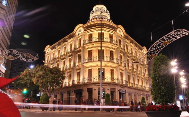 Cajamar apagará sus centros de Almería en 'La Hora del Planeta'