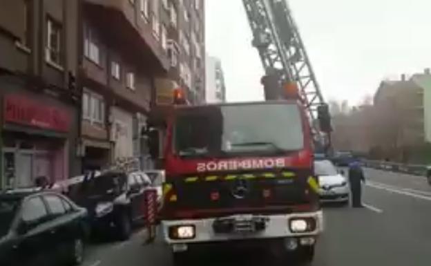 «No estaba muerto, estaba echándose la siesta»: irrumpen en un 7º piso para rescatar a un hombre que dormía