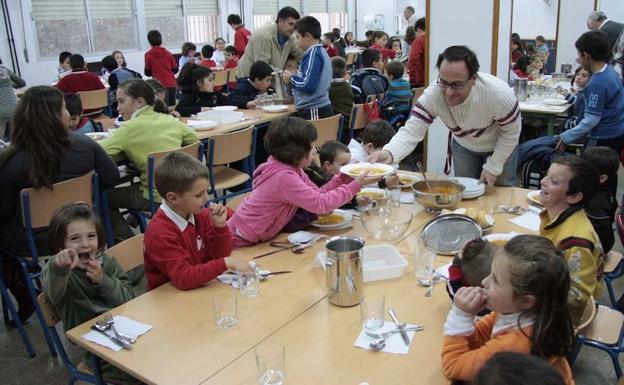 El servicio de comedor llegará a 135 centros de la provincia con tres incorporaciones el próximo curso