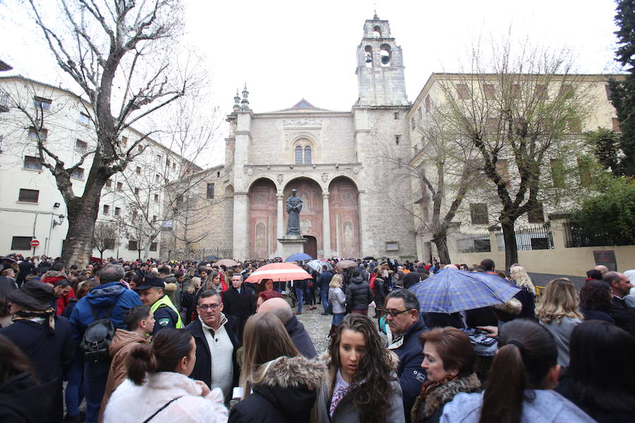 La Santa Cena aguarda en su templo