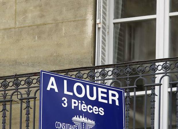 Un hombre alquila habitaciones en Ibiza a cambio de sexo con él una vez por semana