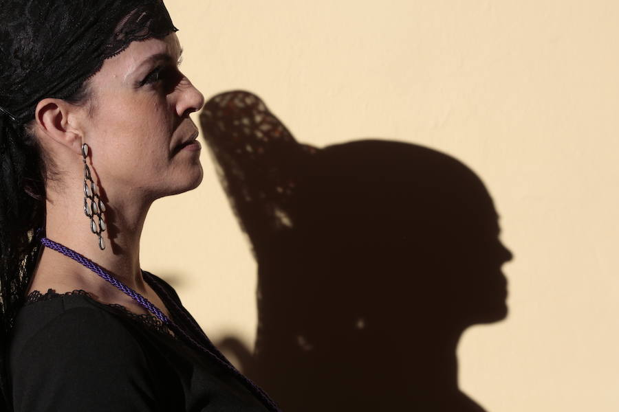 El Rosario llena la plaza de Santo Domingo