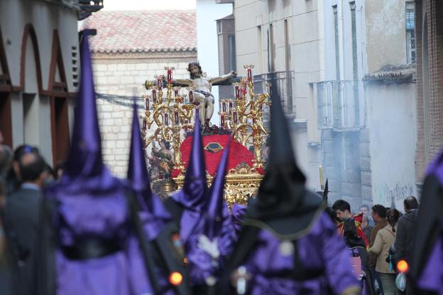Devoción y lazos negros por el 'pescaíto'