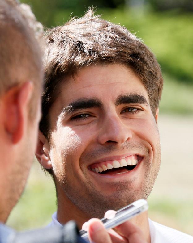 «De pequeño me daba vergüenza pedir botellines a los corredores»