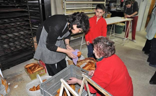 La 'Pascua de los Hornazos' durqueña