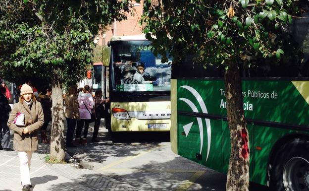 La Junta aplica este lunes mejoras en las conexiones de autobús con municipios del oeste del área metropolitana de Granada