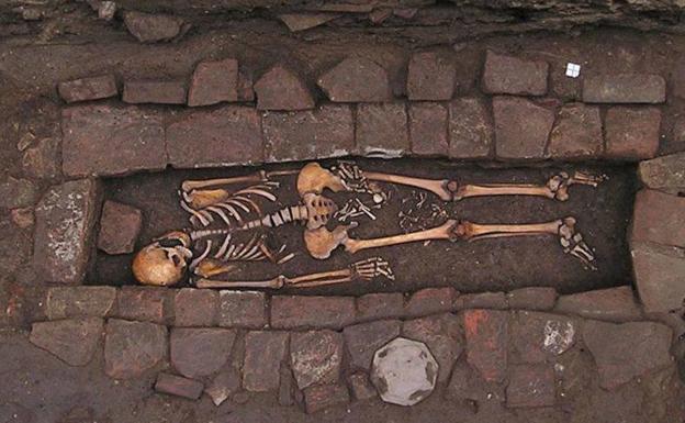 La misteriosa tumba de la mujer que dio a luz después de ser enterrada