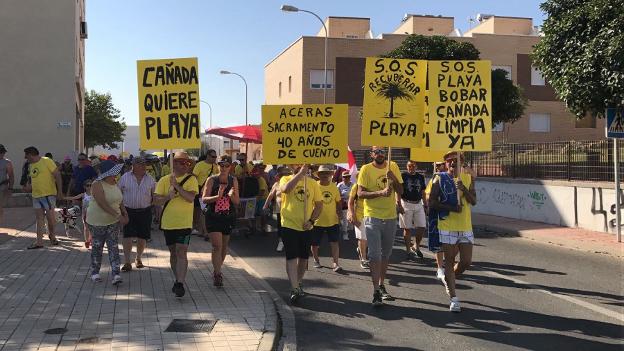 La Cañada se echa a la calle para reclamar servicios para un barrio de casi 10.000 vecinos