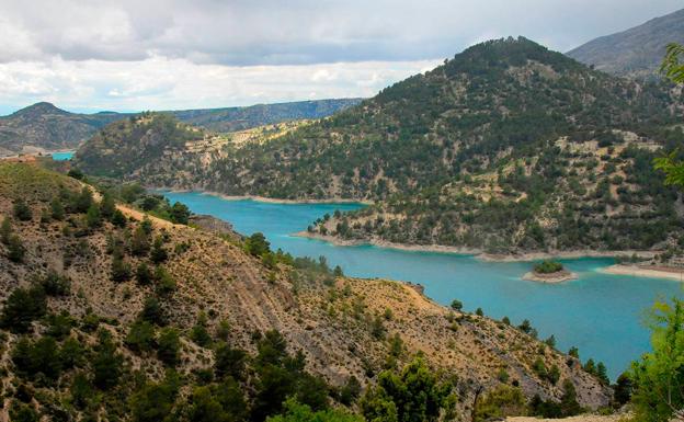 CASTRIL, ENTRE CAÑONES Y BARRANCOS