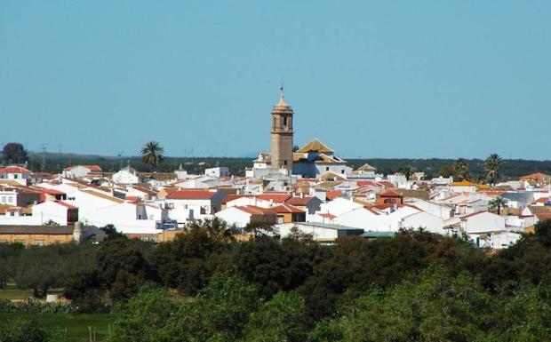 Fallece un niño de 2 años al desprenderse la cornisa de una vivienda encima en Sevilla