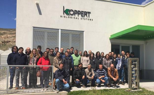 Koppert reúne en Almería a sus distribuidores de la península para formarles en control biológico