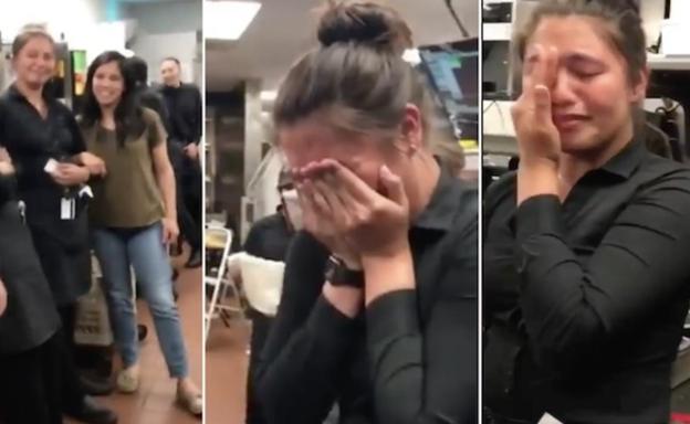 El emotivo gesto de sus compañeros: le regalan un vuelo para visitar a su familia tras 6 años sin verlos