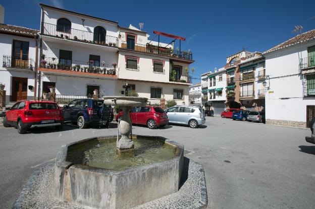 Los vecinos de Huétor Santillán prefieren no recordar la tragedia de 1985, cuando Anabel fue asesinada