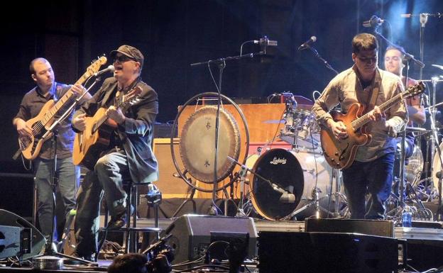 Del rock andaluz de antes al rock parisino canalla de ahora