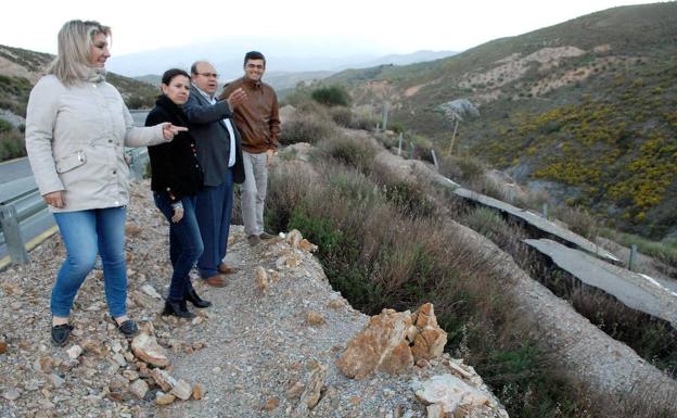El PP critica el estado lamentable de la A-348 en el tramo entre Cádiar y Yátor