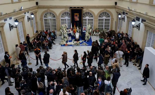 El «sensacionalismo extremo» se «contagió» a los informativos en el caso de Gabriel Cruz