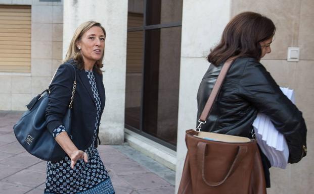 Isabel Nieto niega el acoso a un funcionario por los informes contrarios en el 'caso Nazarí'