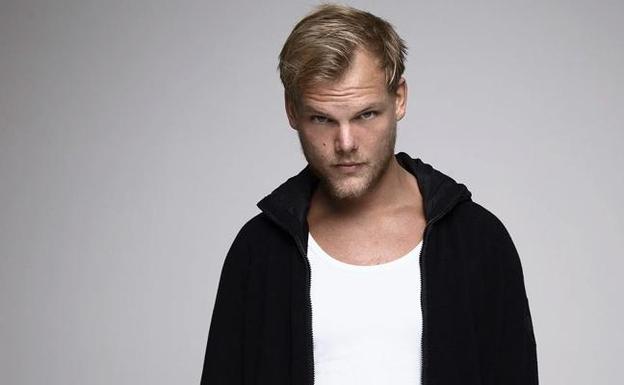 Avicii se suicidó con un cristal