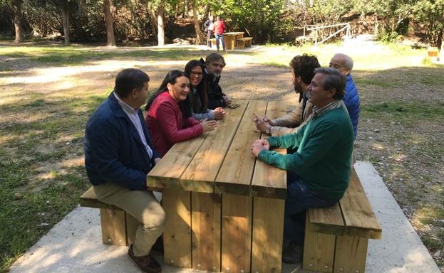 El consejero de Medio Ambiente valora las obras de mejora en las áreas recreativas del Parque Natural de Sierra Mágina