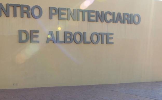 Condenan al Estado a pagar a un funcionario agredido por un preso de la cárcel Albolote