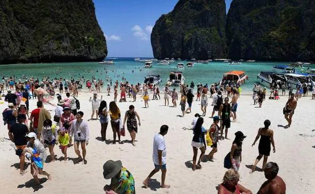 Hasta aquí hemos llegado: el turismo devora islas, playas y ciudades