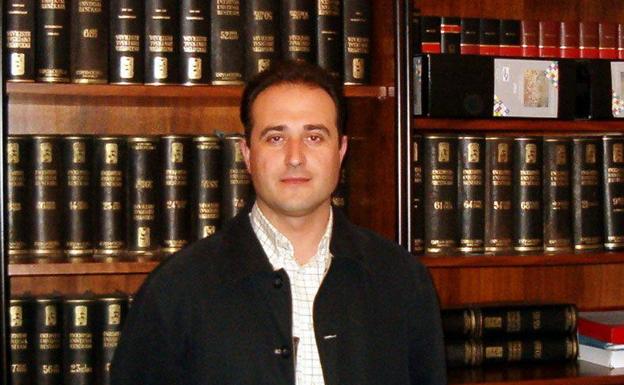 Diez años de inhabilitación al exalcalde socialista de Oria por prevaricar en contratos públicos