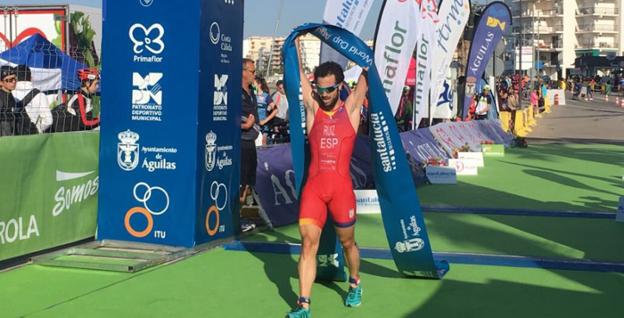 Jairo Ruiz triunfa en la primera prueba de la Copa del Mundo