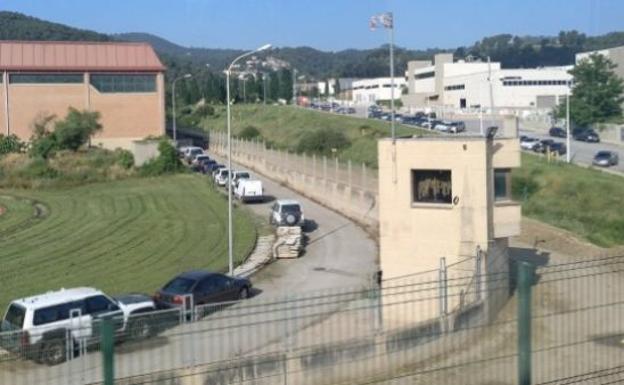 La verdad tras la polémica foto de la 'maría' en un cuartel de la Guardia Civil