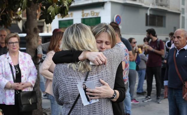 Dolor en la plaza del Carmen por el crimen de Las Gabias