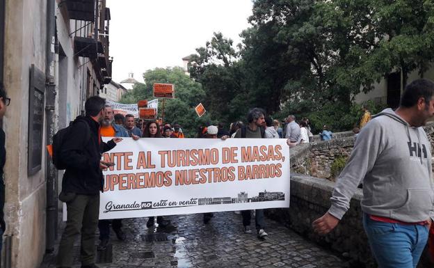 Las seis manifestaciones confluyen en la Plaza del Carmen