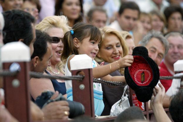 Estalla la polémica por los palcos infantiles para ver los toros en Andalucía
