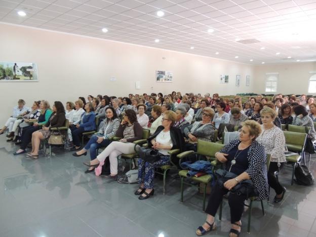 La incorporación de la mujer al campo, eje de una jornada en Huelma