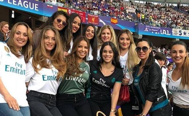 El detalle que llama la atención en la fotografía de las «WAGs» del Real Madrid