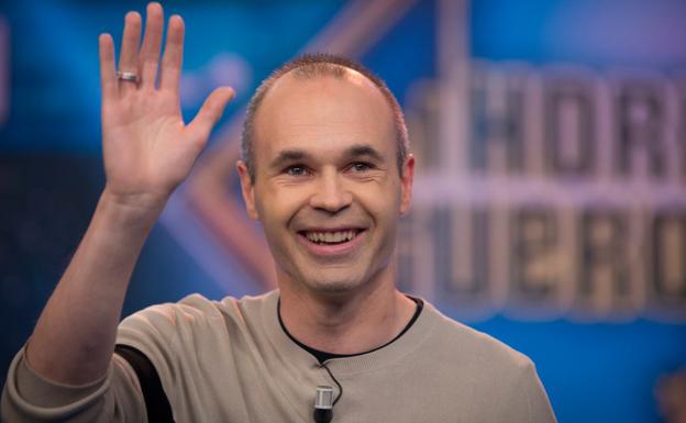 El curioso (y torpe) detalle con Iniesta en su visita a 'El Hormiguero'