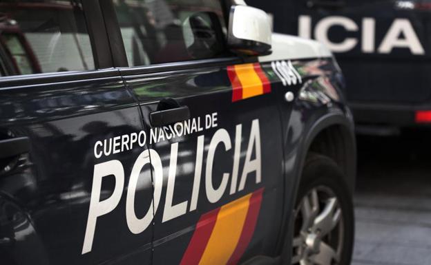 Trágica muerte de un mecánico al caerle encima un coche que arreglaba