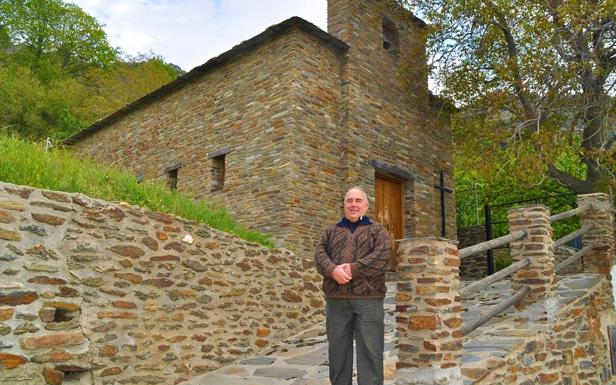 El sacerdote de Bubión recupera la fiesta de San Antonio de Padua tras más de medio siglo de interrupción