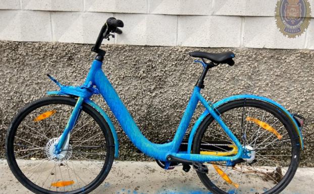 «Premio al borrego»: lo último con una bici de alquiler en Granada indigna a la Policía Local