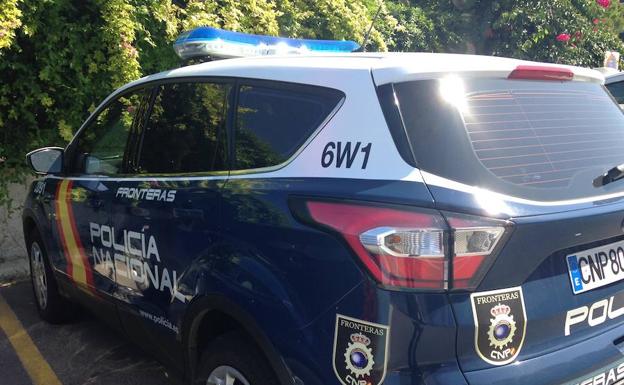 Cazan en Almería a un hombre que robó un camión en Lituania y ató a su víctima a un árbol