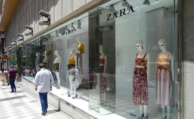 Zara sorprende adelantando sus rebajas: ¿cuándo empienzan los descuentos?