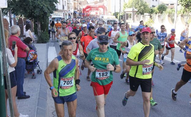 Manuel Santiago y Claudia Estévez se sobreponen al calor en la prueba de fondo Ciudad de Dúrcal de Granada
