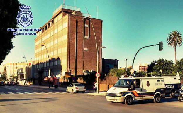 Hallan en Almería a un fugitivo de Rumanía por robo de árboles