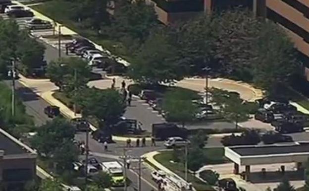 Un tiroteo en una redacción de un periódico en Estados Unidos deja varios heridos