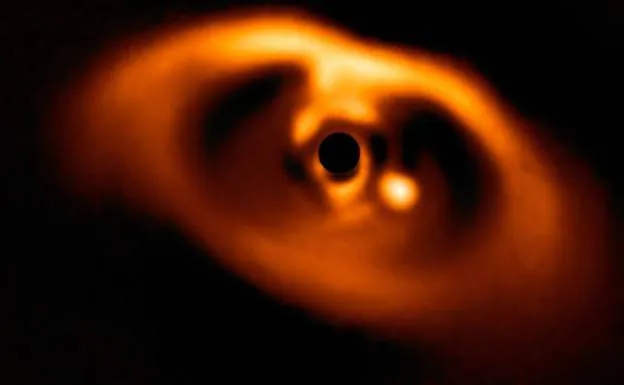 La primera imagen de un 'planeta bebé' asombra a los astrónomos